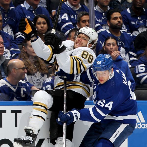 Bruins' Montgomery: Pastrnak must step up vs. Maple Leafs