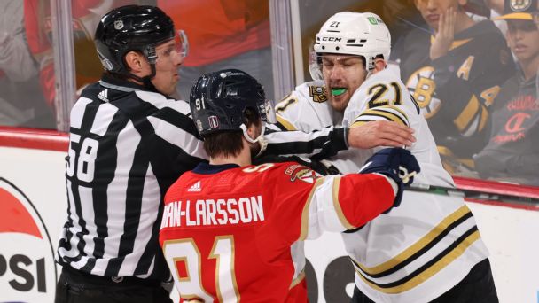 Fight night flicks: Bruins, Panthers square off multiple times in Game 2