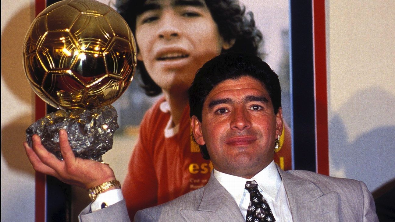 Al Balón de Oro de Maradona del 86 le espera un histórico cheque de  "millones de euros" - ESPN