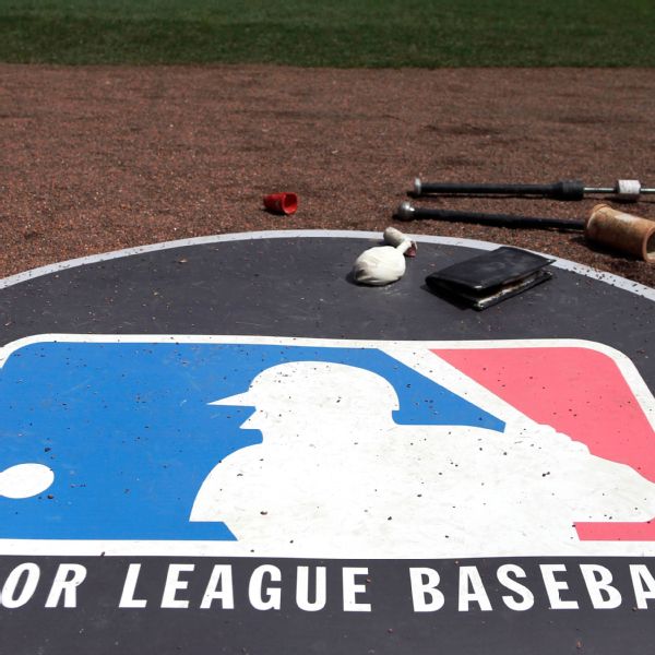MLB agrees to multi-year contract with Roku for Sunday games
