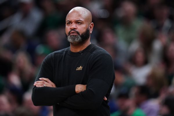 Sources: Cavs to take time to evaluate J.B. Bickerstaff's future