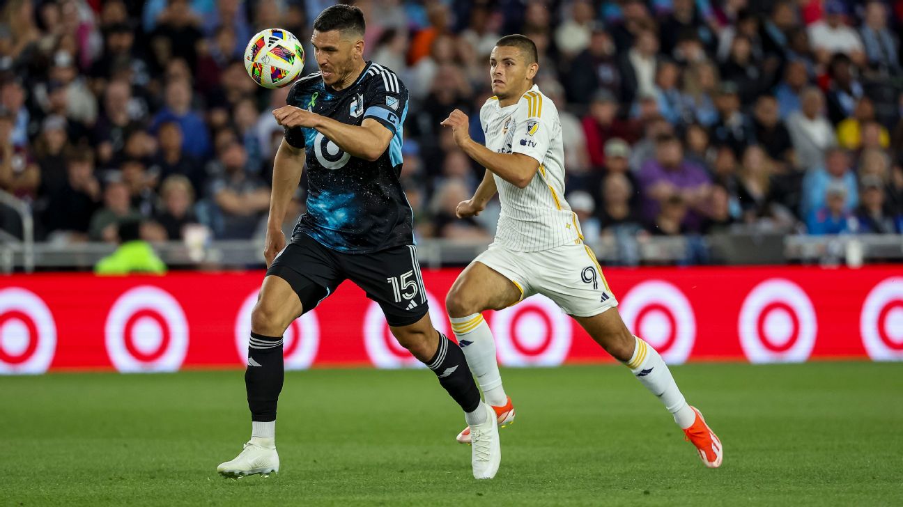 Minnesota pull even late for a 2-2 draw with Galaxy