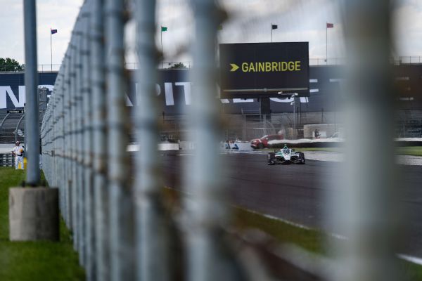 Ericsson  Lundqvist in Indy 500 practice wrecks