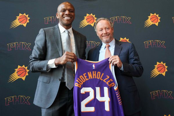 Budenholzer  I d coach this Suns team if on moon