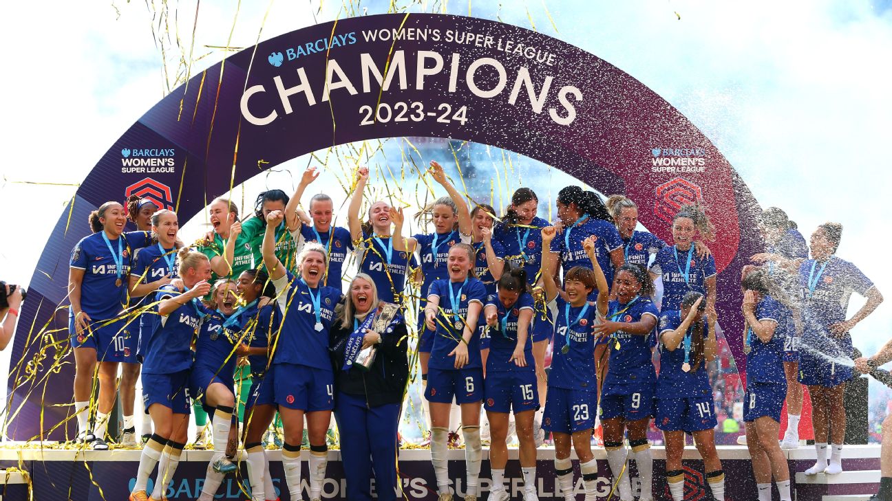 Hayes ends Chelsea reign with 7th WSL title