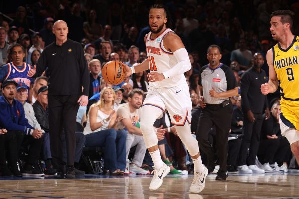 Knicks' Jalen Brunson fractures hand, misses end of Game 7