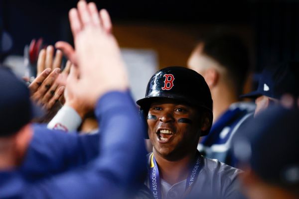 Rafael Devers sets Red Sox record with HR in 6th straight game