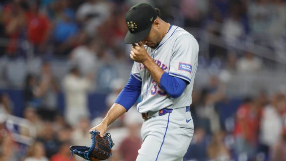 Fantasy baseball: Closer, relief pitcher picks off Edwin Diaz concerns