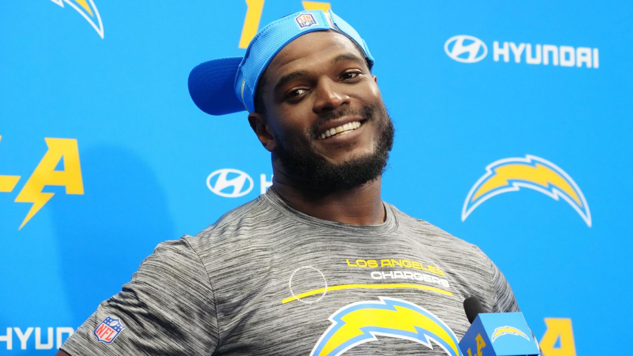 Chargers' Perryman: Jim Harbaugh 'reminds me of Will Ferrell'
