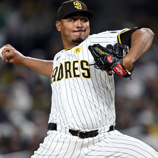 Padres' Estrada reaches MLB-record 13 straight Ks