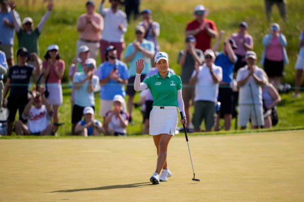 M. Lee eagles 7th, in 3-way tie at Women's Open