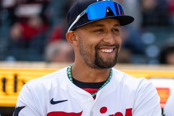 Twins reinstate 3B Lewis (quad strain) from IL
