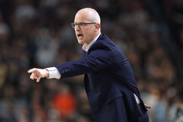 Dan Hurley: Lakers make 'compelling case' to be team's head coach