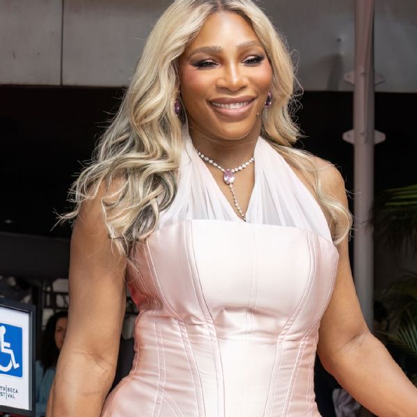 Serena lauds Clark, hopes she'll 'stay grounded'