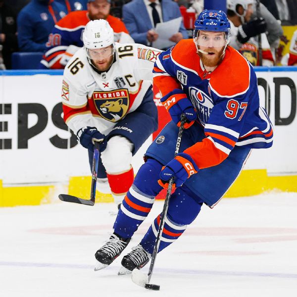 Oilers' McDavid passes Gretzky for most assists in a postseason
