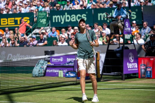 Hurkacz sets up Halle Open final against Sinner