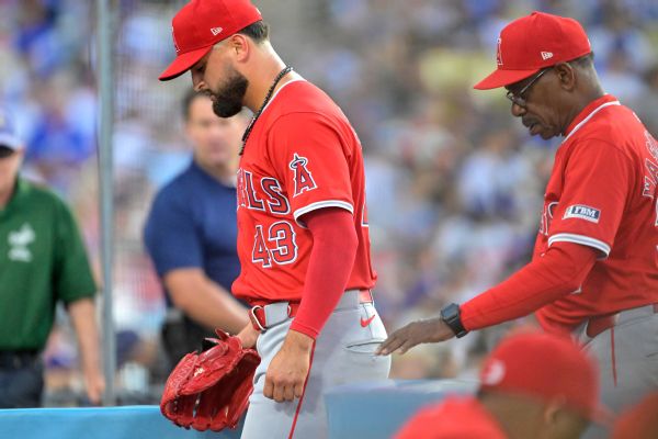 Torn UCL ends Angels starter Sandoval's season