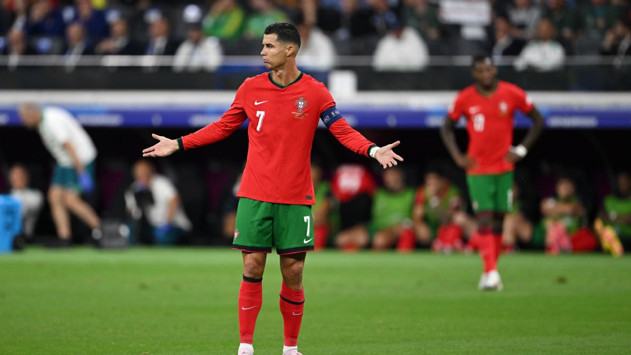 Follow live: Ronaldo, Portugal take on Slovenia in round of 16