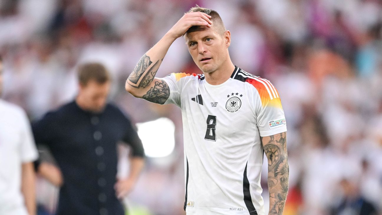 Kroos retires as Germany Euro dream 'shattered'