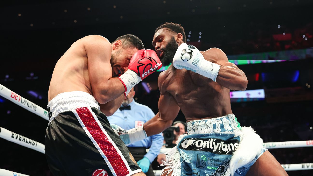 Ennis retains IBF title, wants 'big names' next
