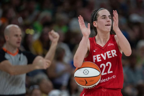 Clark, Fever rally past U.S. coach Reeve’s Lynx