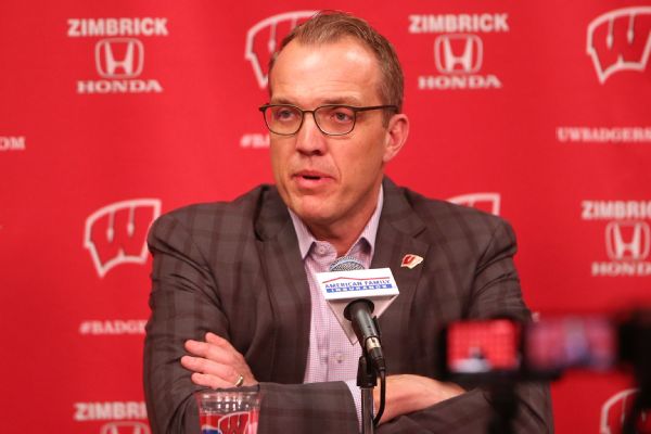 Wisconsin gives AD McIntosh 5-year extension