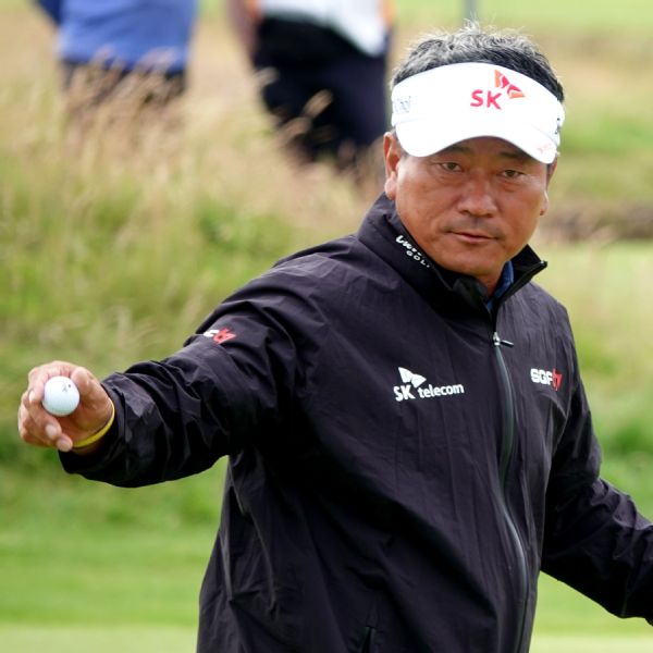 Choi takes Senior British lead after another 69