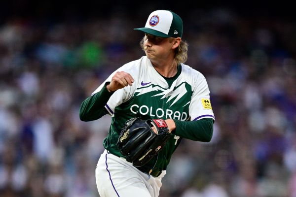 Brewers acquire reliever Mears from Rockies