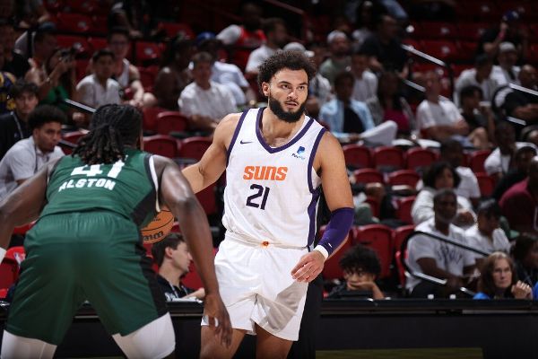Suns send Roddy to Hawks in trade for Liddell
