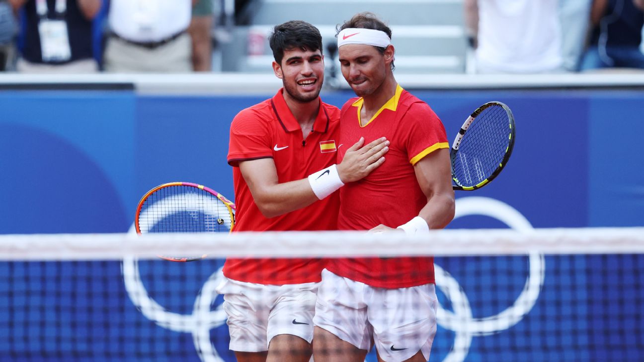 Rafael Nadal, Carlos Alcaraz reach Olympic doubles quarterfinals - ESPN
