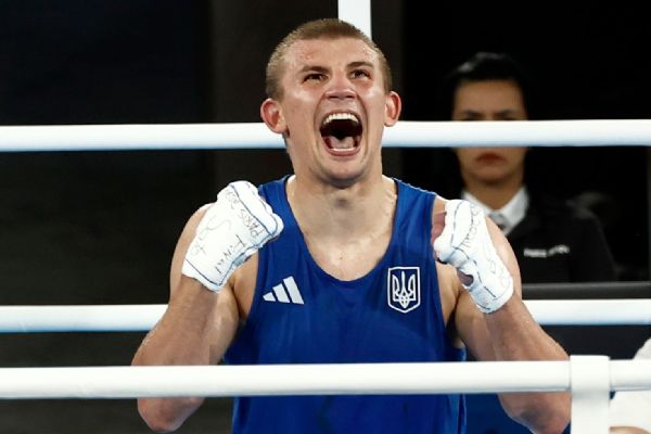 Khyzhniak boxes to gold after Tokyo heartbreak