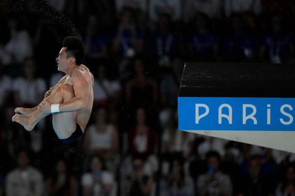 China completes unprecedented diving sweep