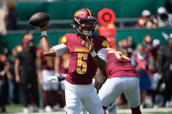 QB Daniels impresses in Commanders debut