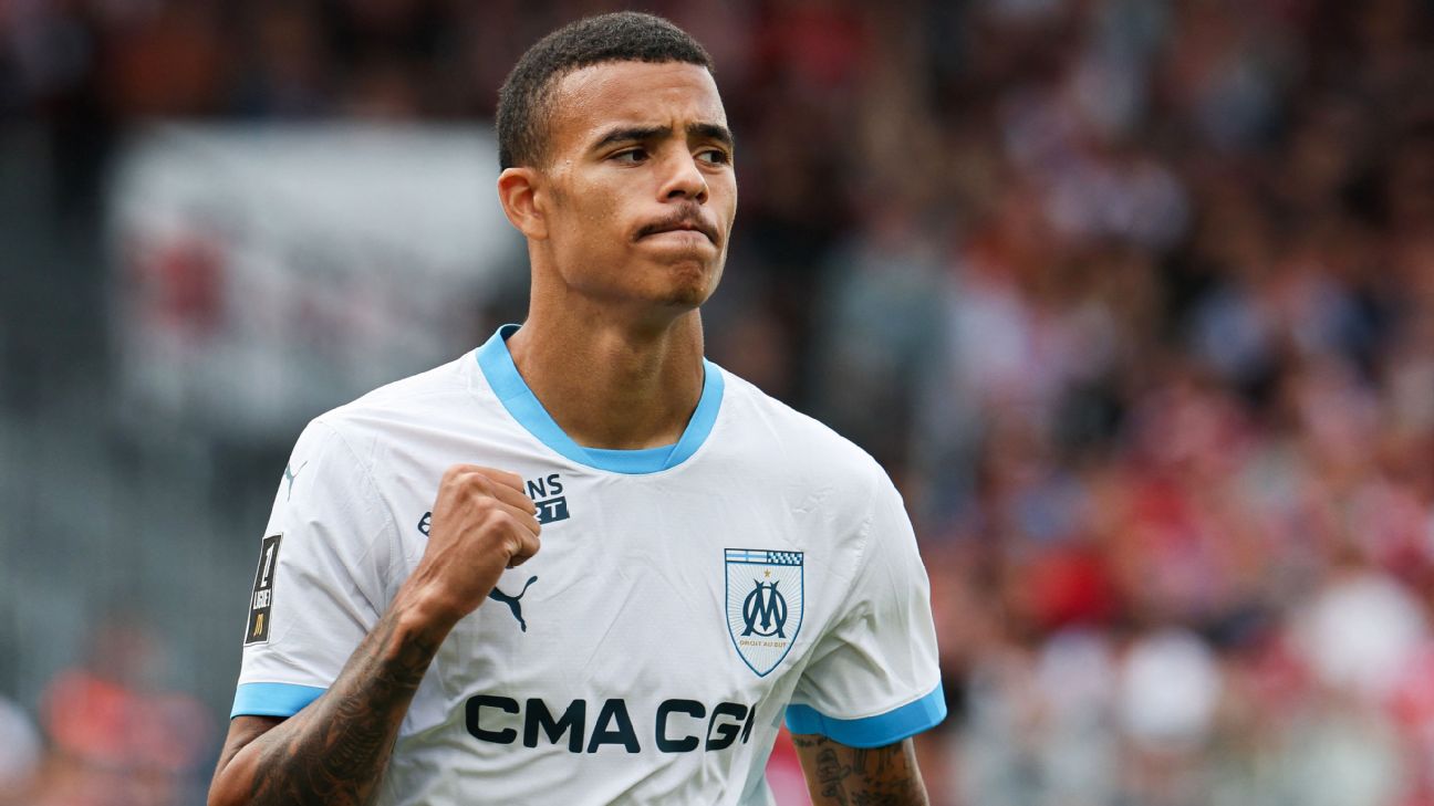 Ronaldo Pushes for Greenwood to Join Al Nassr as Saudi Clubs Eye Major Transfers