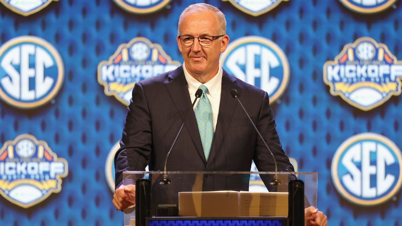Greg Sankey Advocates for 9-Game SEC Schedule Amid College Football Playoff Talks