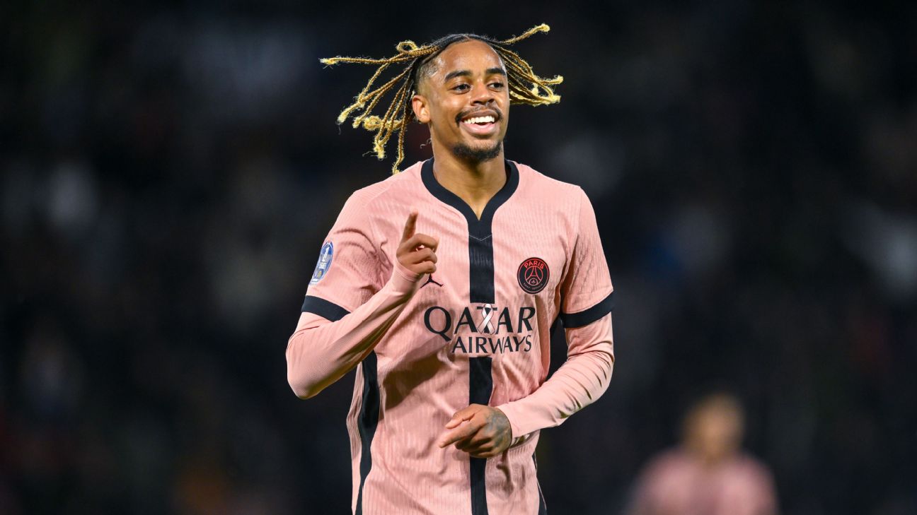 Barcola double gets PSG back to winning ways