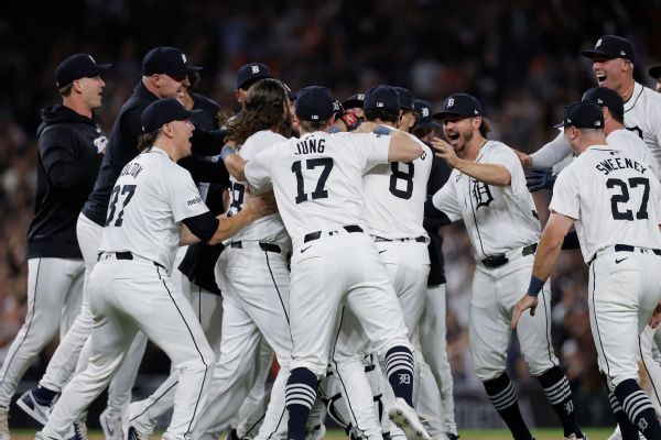 Tigers clinch [600x400]