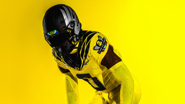 Oregon s  Heroes  uniforms among the best college football threads in Week 6