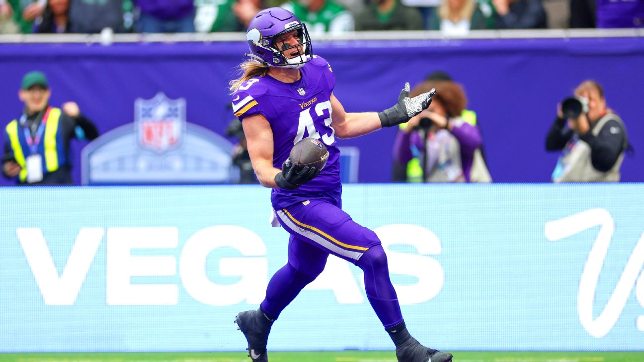 Vikings' Van Ginkel picks off Jets' Rodgers, returns it for TD - ABC7 ...