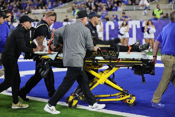 Vandy edge Capers stretchered off  then returns