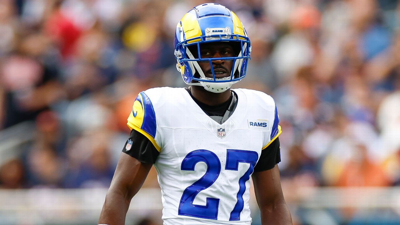 2024-nfl-trade-deadline-tracking-every-deal-updates-buzz-espn