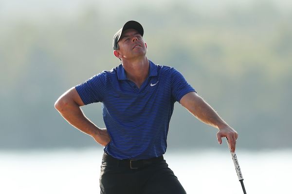 Rory s error ruins 3rd-round charge in Abu Dhabi