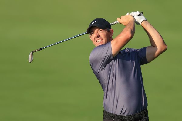 Rory 1 shot off lead at World Tour Championship