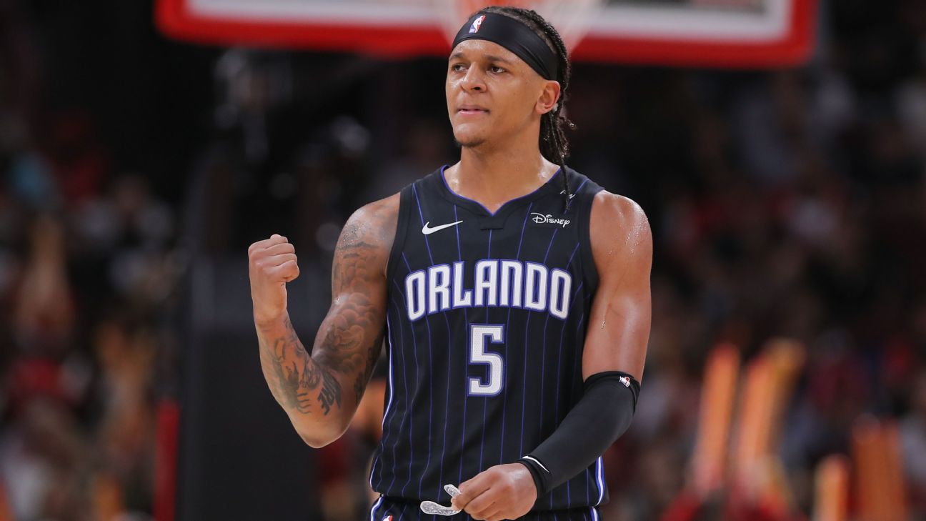 <a href="https://www.espn.com/nba/story/_/id/43336213/sources-magic-star-paolo-banchero-returning-torn-oblique" target="_blank">Sources: Banchero returning from torn oblique</a>