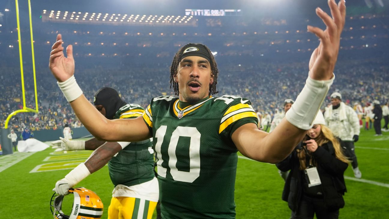 Jordan Love's festive Toyotathon sweater keeps 'carspiracy' rolling - ESPN