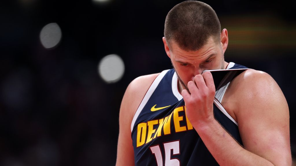 <a href="https://www.espn.com/nba/story/_/id/42843433/nikola-jokic-56-not-enough-wizards-snap-16-game-skid" target="_blank">Jokic’s 56 not enough as Wiz snap 16-game skid</a>