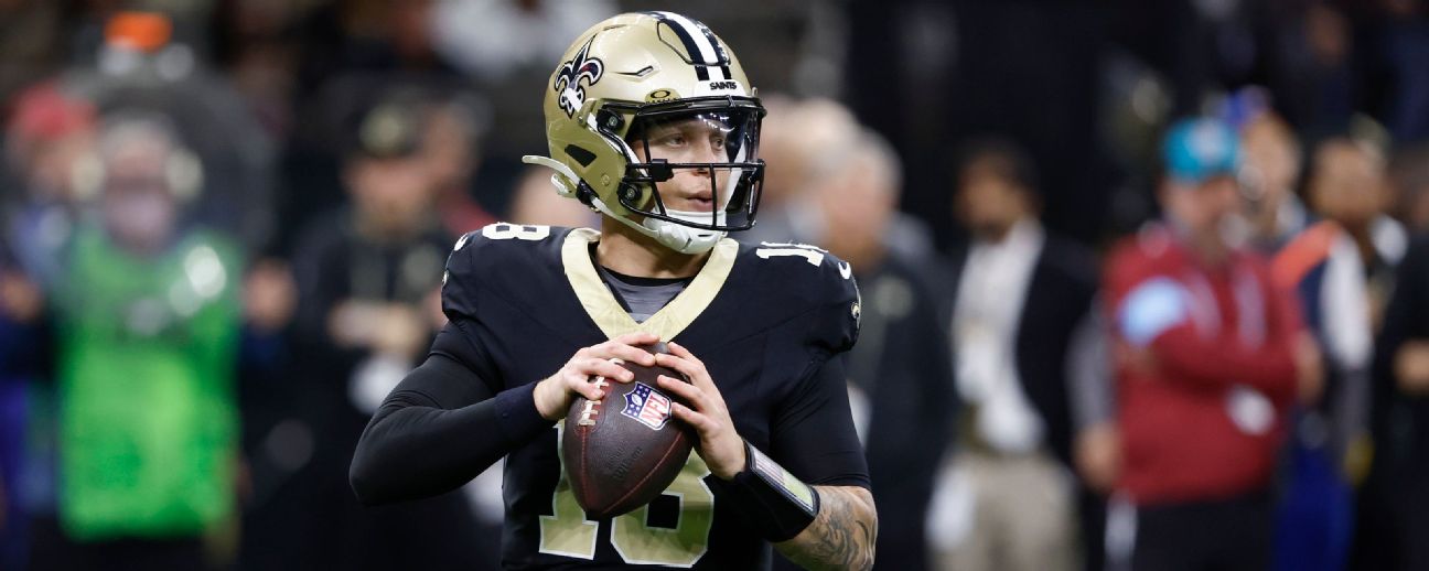 Saints QBs Freeze Out Lambeau