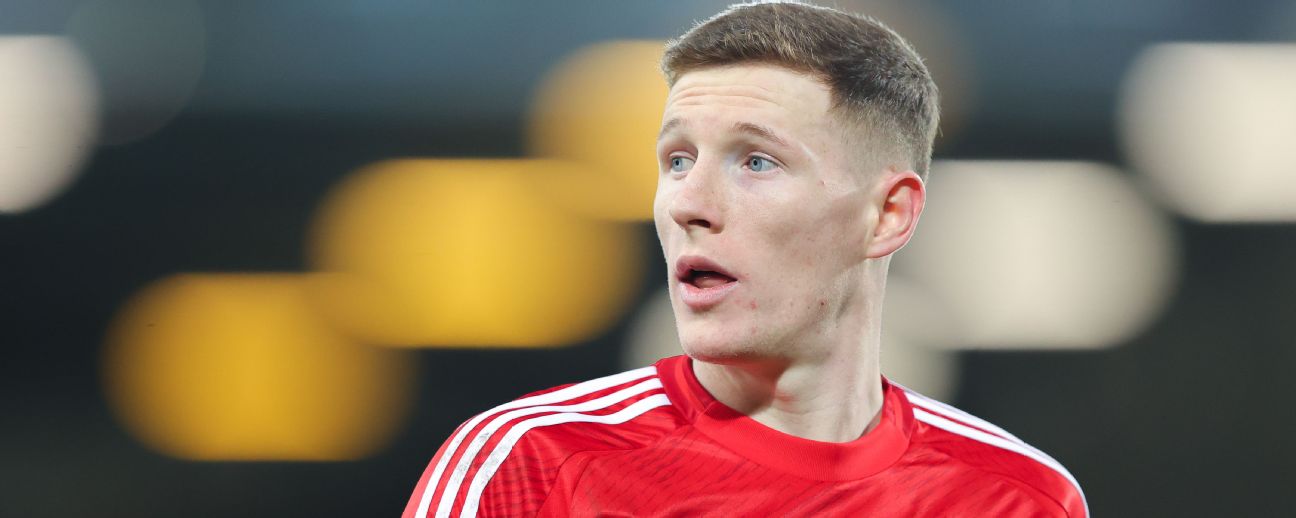 Elliot Anderson Tương Lai Tuyến Giữa Trong Mắt Leicester