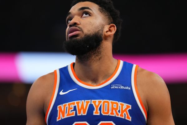 Knicks' Karl-Anthony Towns (thumb) sits out vs. Wolves