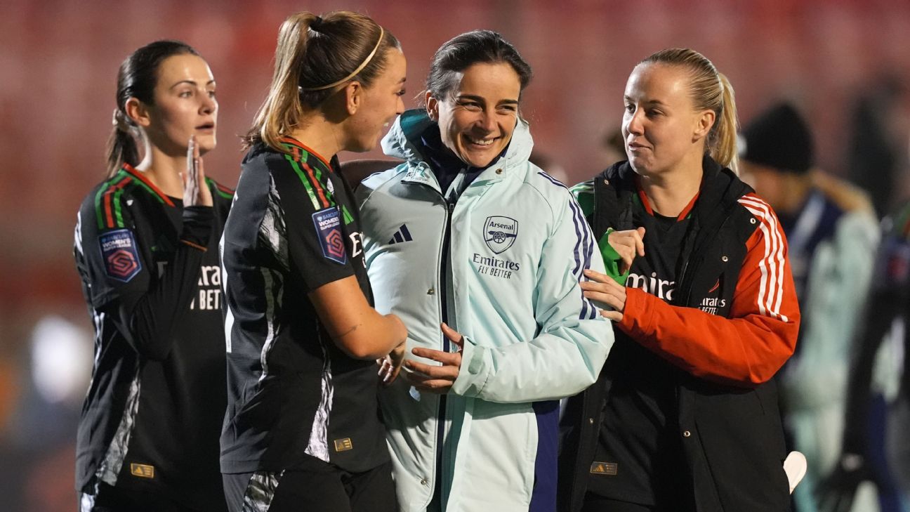 Can Arsenal beat Chelsea and turn the tide in WSL title race?